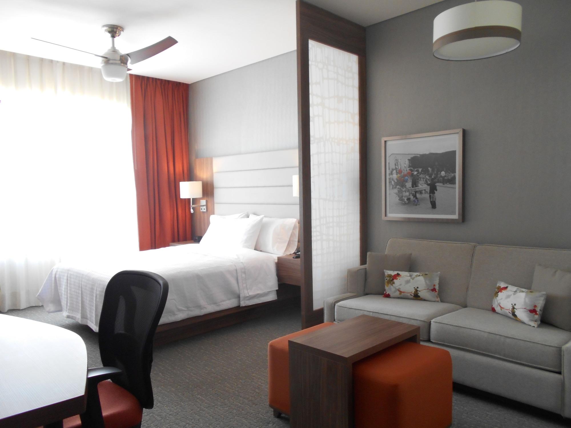 Fiesta Inn Suites Aeropuerto Del Bajio Silao Buitenkant foto