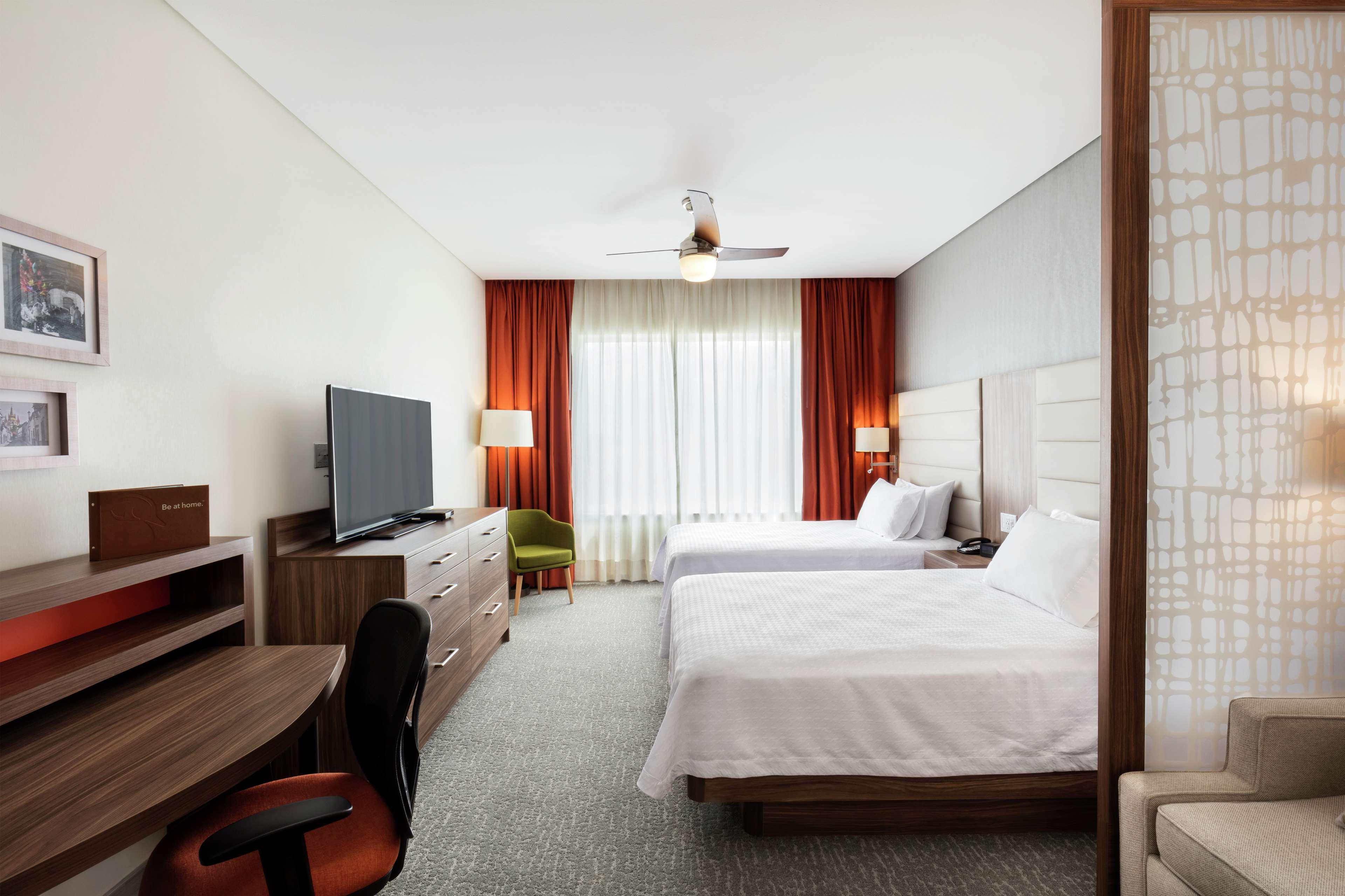Fiesta Inn Suites Aeropuerto Del Bajio Silao Buitenkant foto