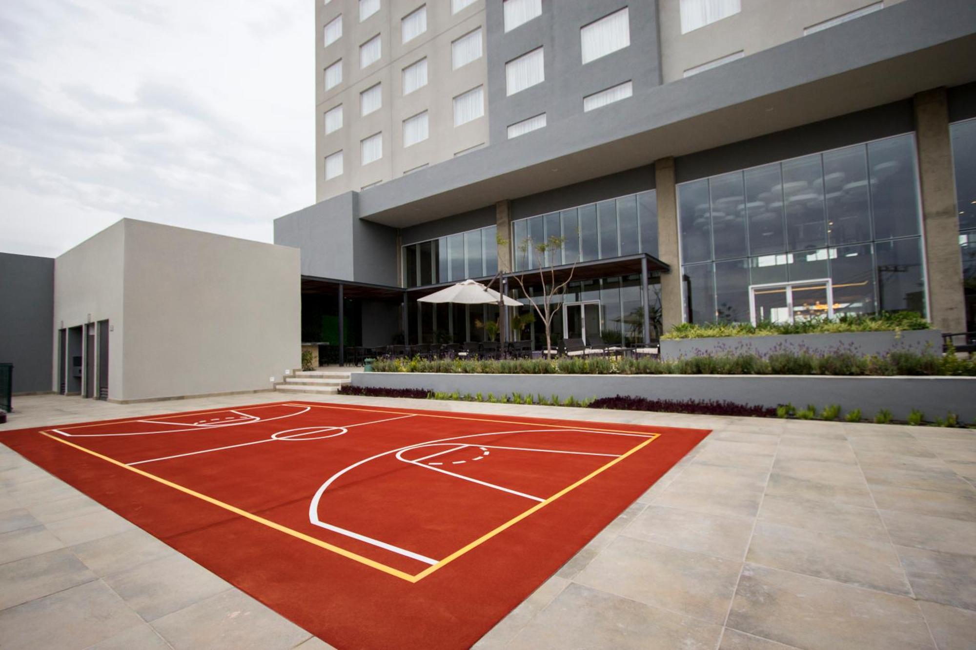 Fiesta Inn Suites Aeropuerto Del Bajio Silao Buitenkant foto